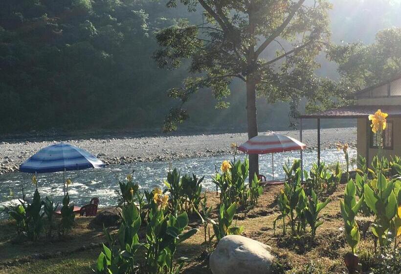 ホテル Nayar Valley Retreat