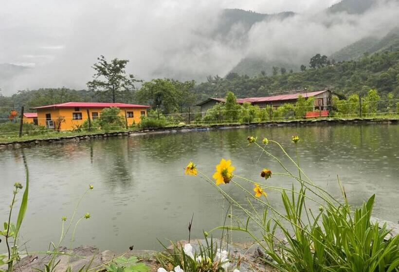 ホテル Nayar Valley Retreat