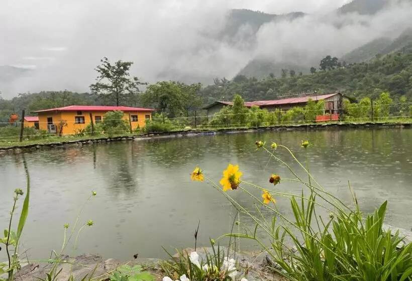 Hotelli Nayar Valley Retreat