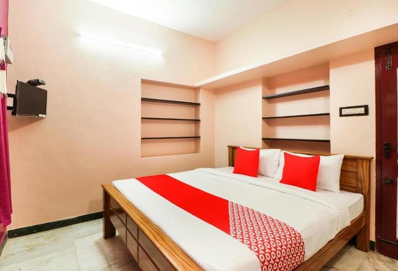 호텔 Oyo 76797 S V Apartments