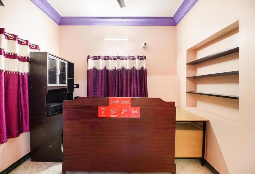 호텔 Oyo 76797 S V Apartments