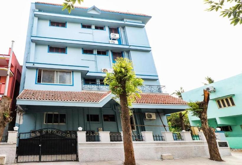 호텔 Oyo 76797 S V Apartments