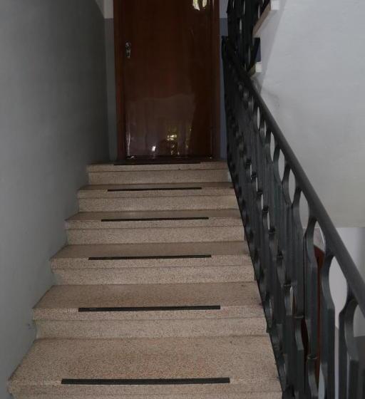 پانسیون Guest House Malaguzzi