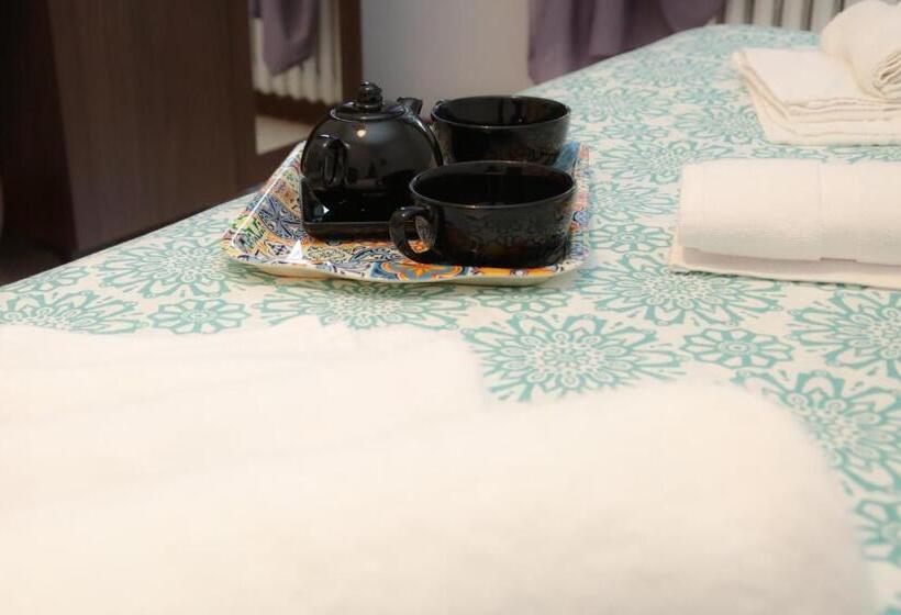 پانسیون Guest House Malaguzzi