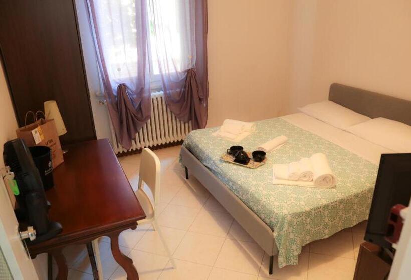 پانسیون Guest House Malaguzzi
