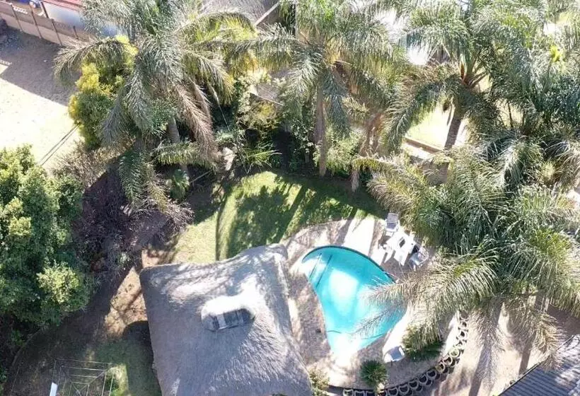 Majatalo Ndzuti Guest House