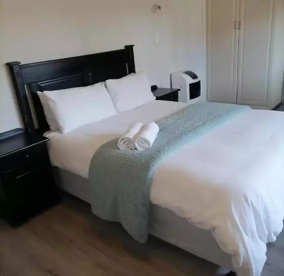 Majatalo Ndzuti Guest House