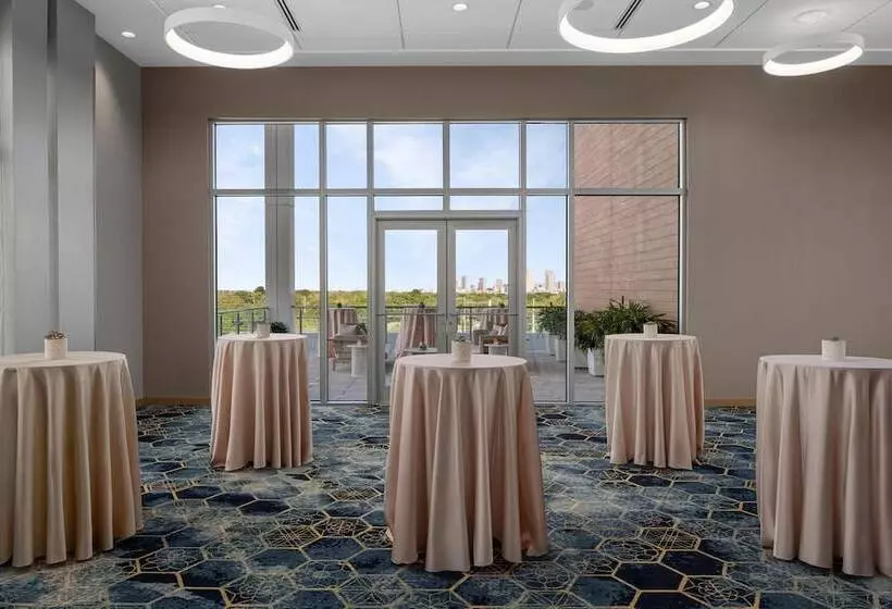 ホテル Aloft Tampa Midtown