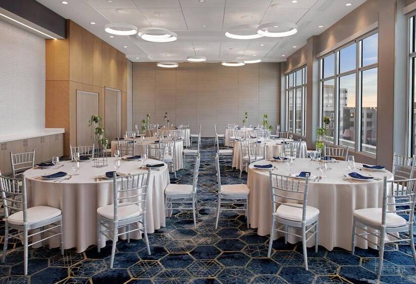 فندق Aloft Tampa Midtown