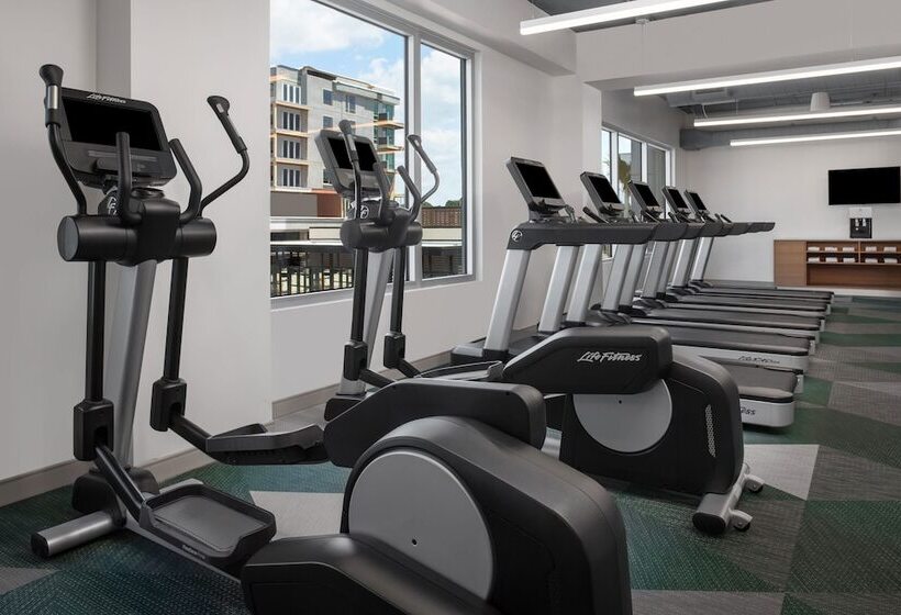 فندق Aloft Tampa Midtown