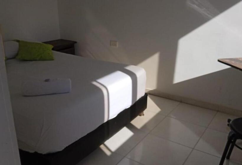 酒店 Anapoima Plaza In