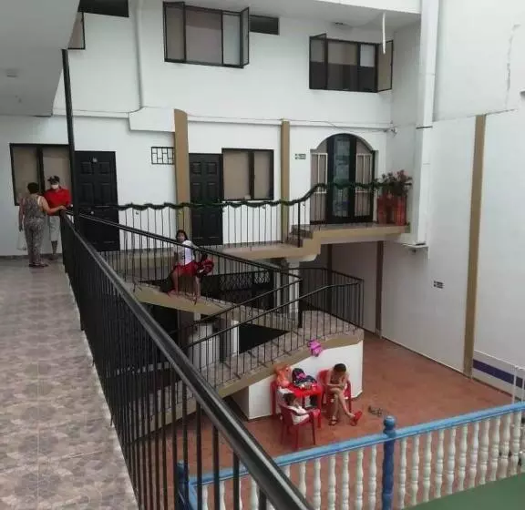 ホテル Anapoima Plaza In