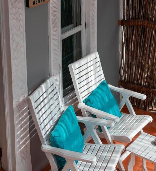 فندق B4 Boutique