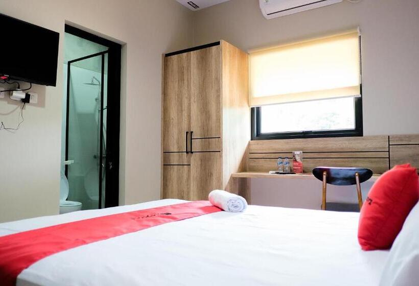 Hotel Reddoorz Near Trans Studio Mall Cibubur 3
