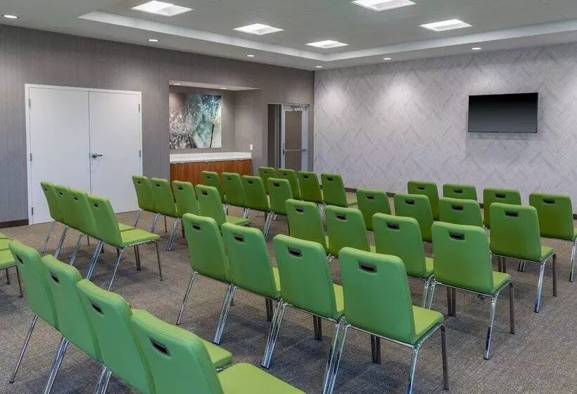 هتل Springhill Suites By Marriott Overland Park Leawood