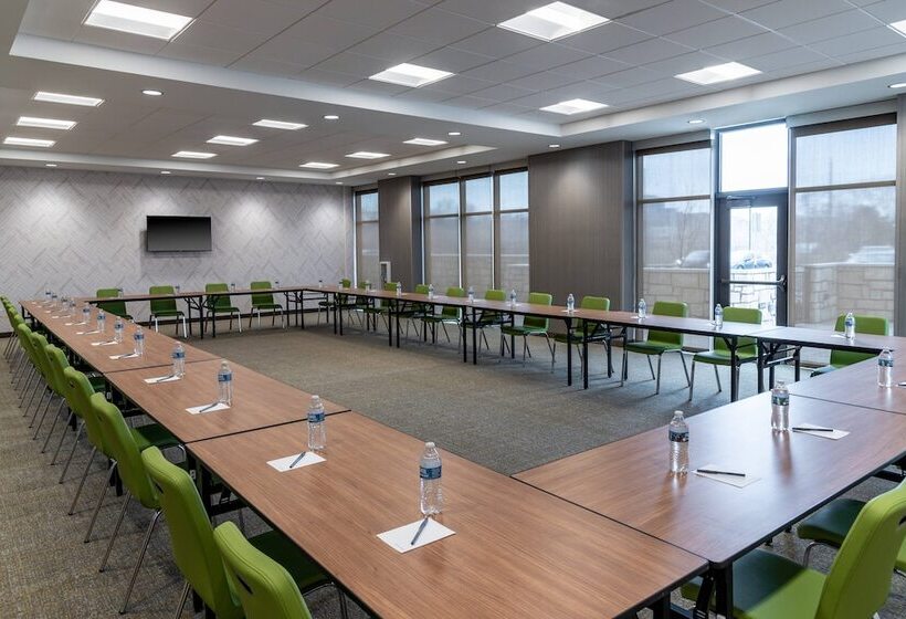 هتل Springhill Suites By Marriott Overland Park Leawood