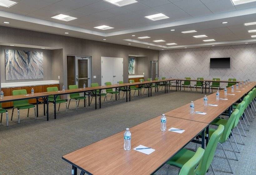 هتل Springhill Suites By Marriott Overland Park Leawood