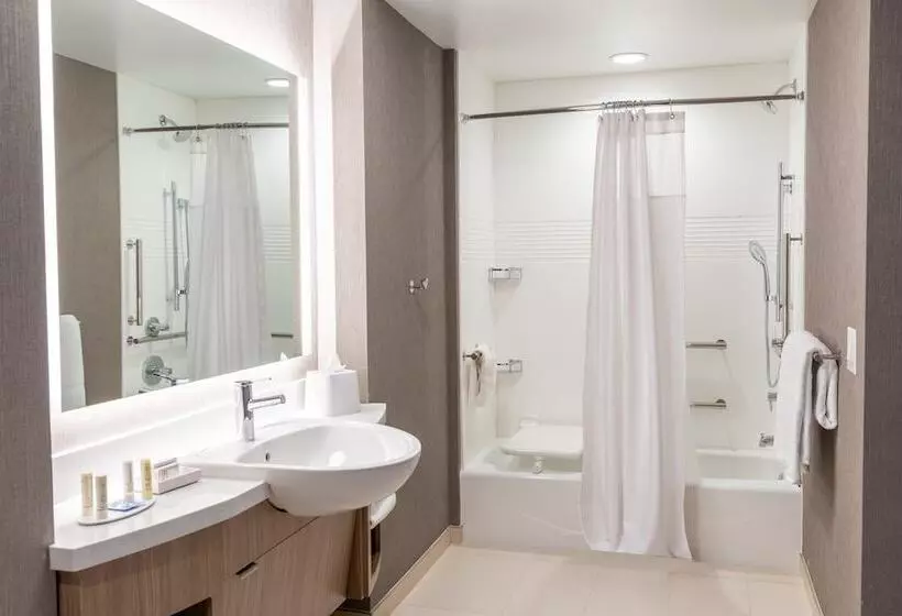 هتل Springhill Suites By Marriott Overland Park Leawood