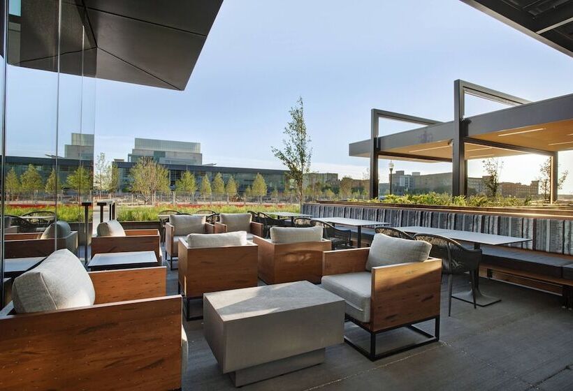 Szálloda The Farnam, Autograph Collection