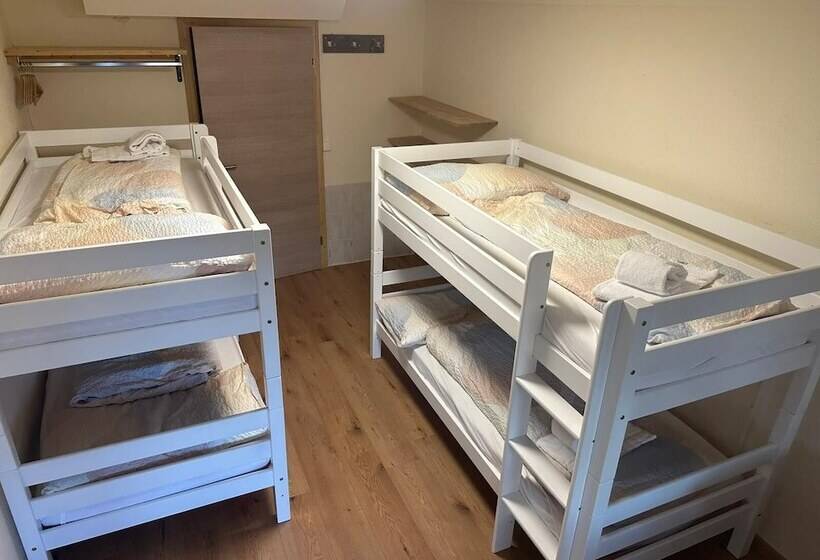 모텔 Grischalodge Das Hotel Mit Bergblick Seit 1929   Bitte Beachten Sie Beim Buchen Auf Die Zimmerkatego