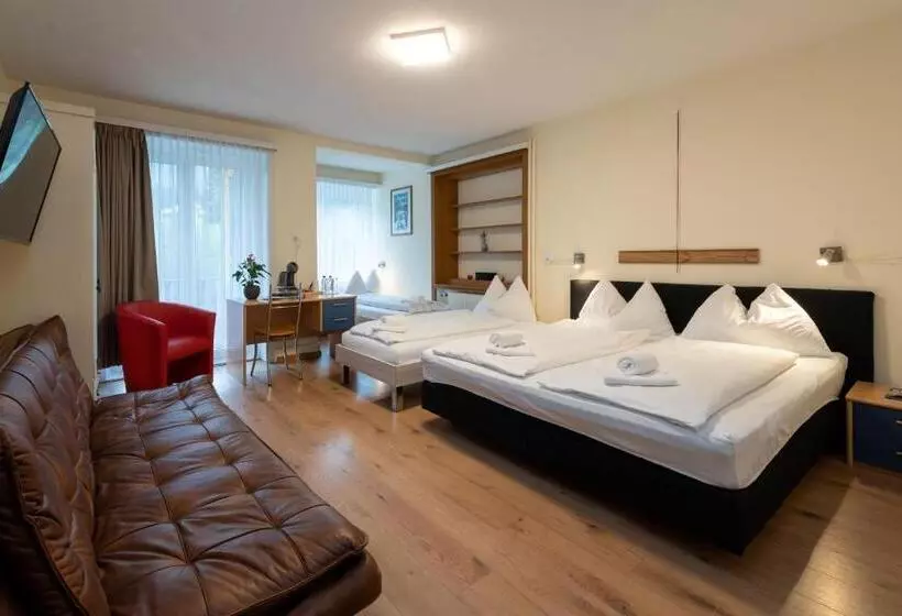 モーテル Grischalodge Das Hotel Mit Bergblick Seit 1929   Bitte Beachten Sie Beim Buchen Auf Die Zimmerkatego