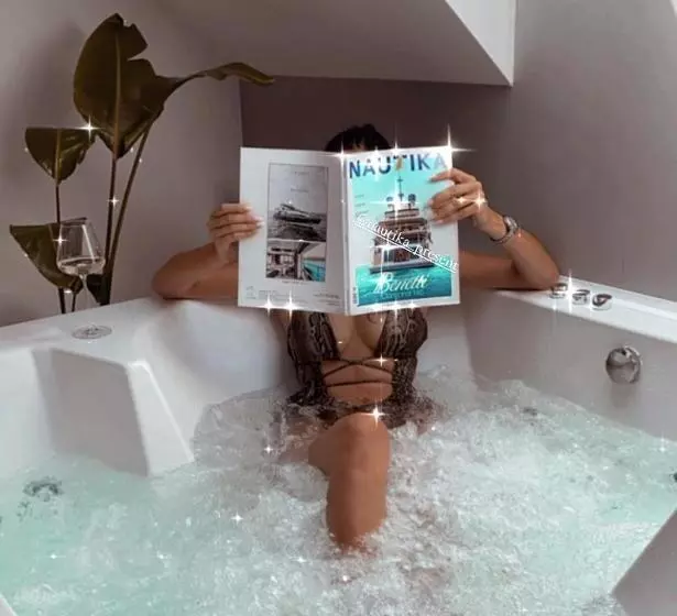 پانسیون Korpa Deli Rooms Spa