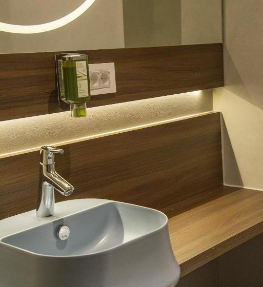 پانسیون Korpa Deli Rooms Spa