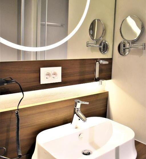 پانسیون Korpa Deli Rooms Spa