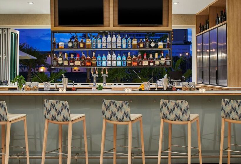 Ac Hotel By Marriott Fort Lauderdale Beach