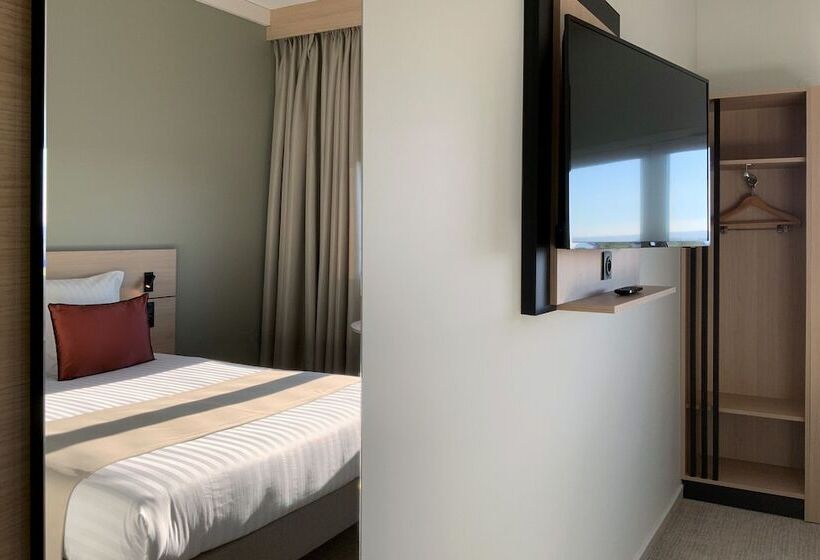 Hotel Akena Troyes La Chapelle Stluc