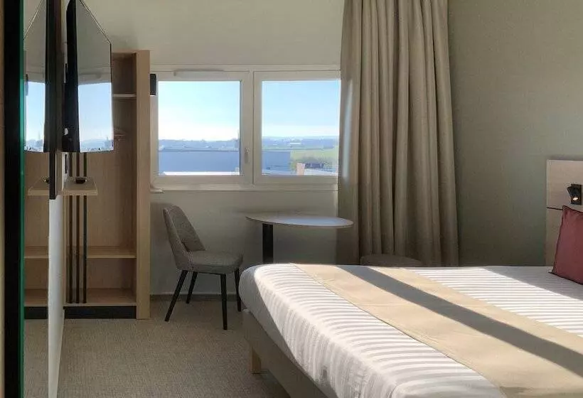 Hotelli Akena Troyes  La Chapelle Stluc