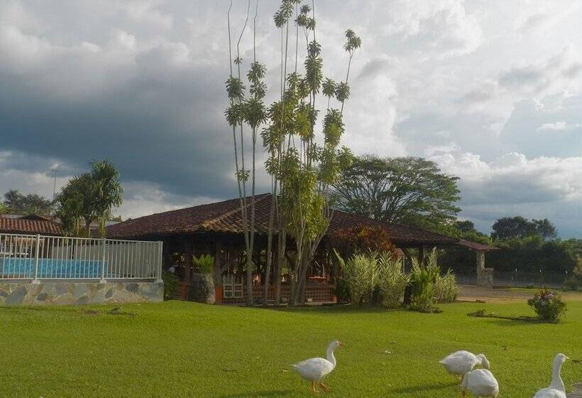 هتل Campestre Camino Del Parque