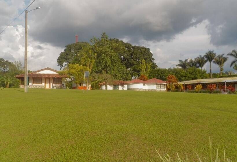 هتل Campestre Camino Del Parque