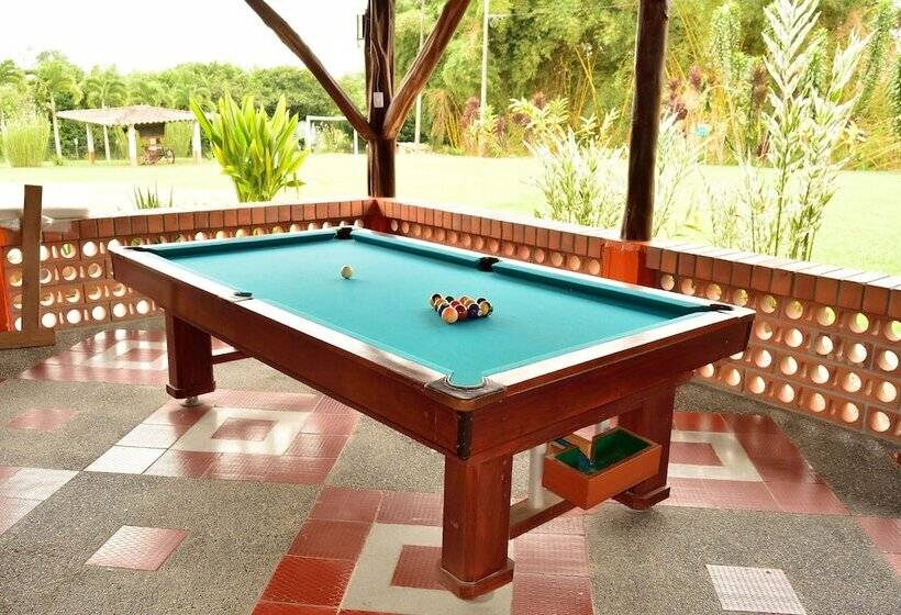 هتل Campestre Camino Del Parque