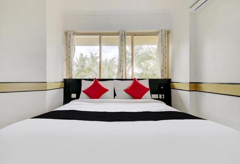 هتل Collection O 75308 Floatel International Beach Resort