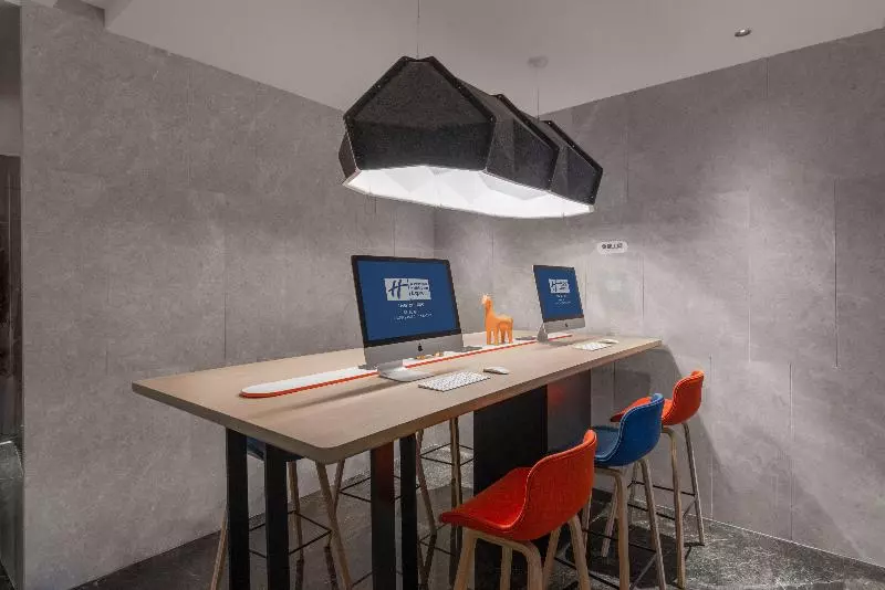 Hotelli Holiday Inn Express Yangquan City Center