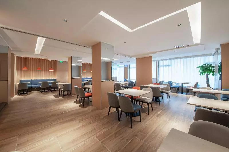 Hotelli Holiday Inn Express Yangquan City Center