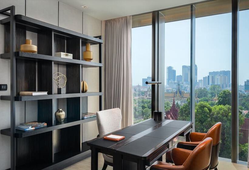 בית מלון כפרי Hyatt Regency Phnom Penh
