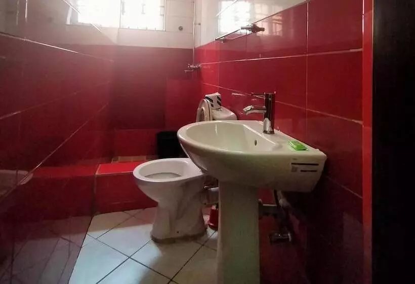 هتل Pameec Luxury Suites Utako