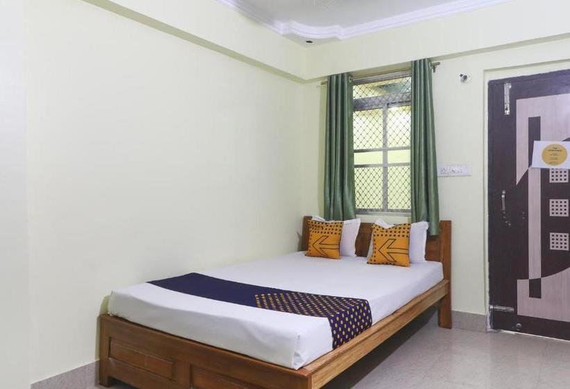 호텔 Spot On 76535 Sneh