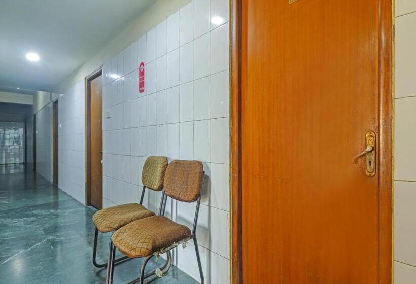 בית מלון כפרי Spot On Gayatri Lodge Near Snow World