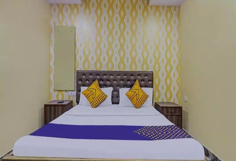 ホテル Spot On Gayatri Lodge Near Snow World