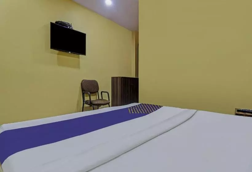 ホテル Spot On Gayatri Lodge Near Snow World