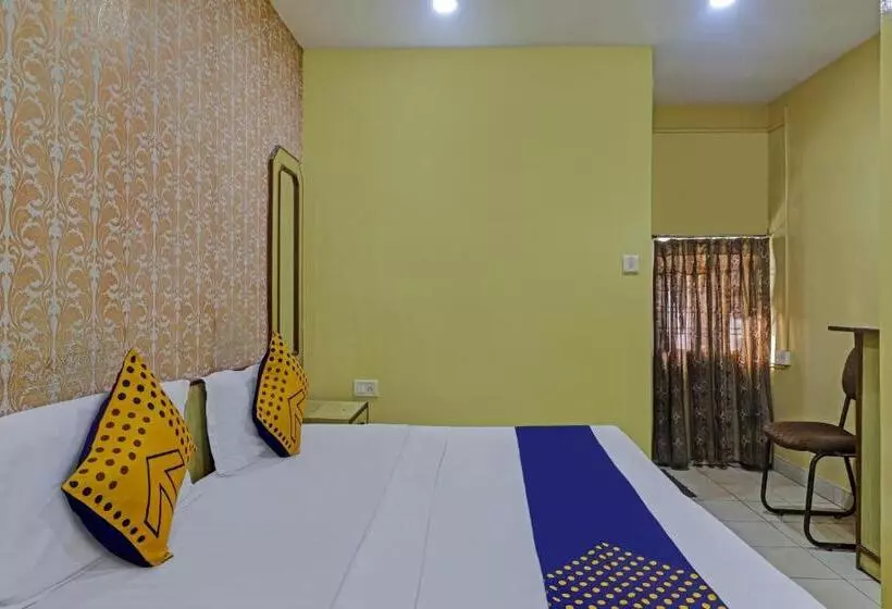 ホテル Spot On Gayatri Lodge Near Snow World