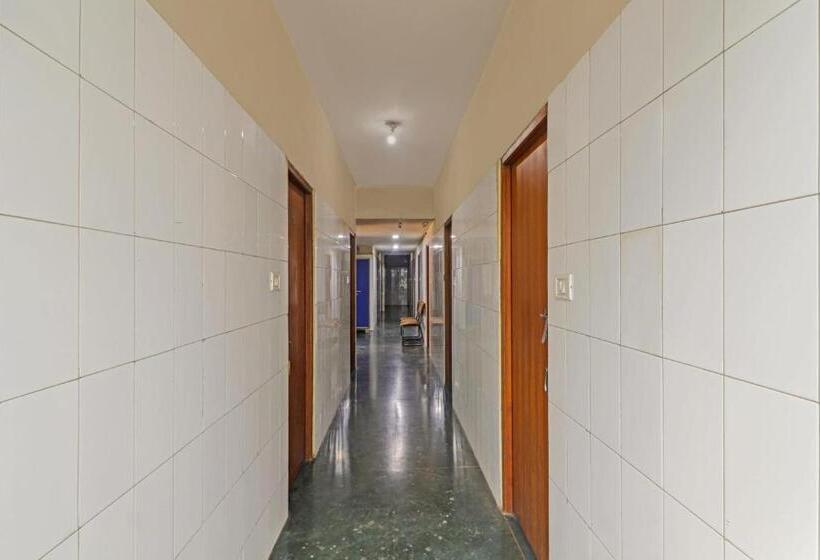 בית מלון כפרי Spot On Gayatri Lodge Near Snow World