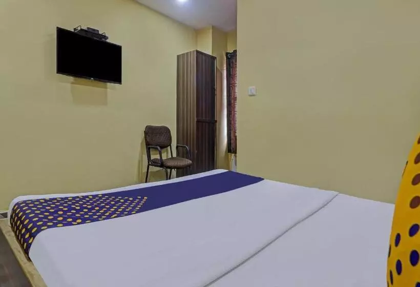 ホテル Spot On Gayatri Lodge Near Snow World