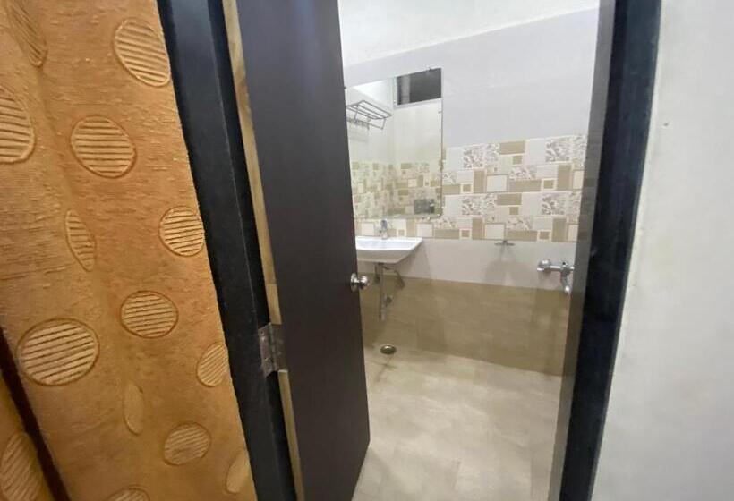 בית מלון כפרי The Galaxy