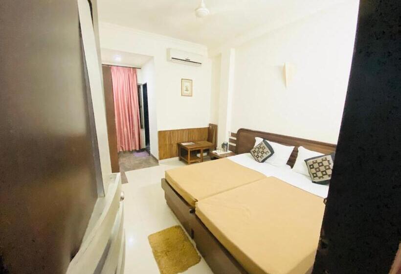 בית מלון כפרי The Galaxy