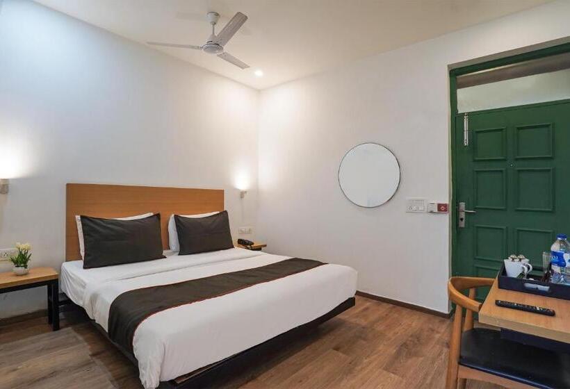 ホテル Townhouse Vero Near World Mark Mall