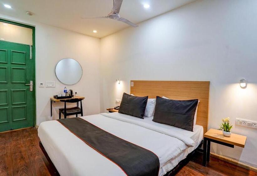 ホテル Townhouse Vero Near World Mark Mall